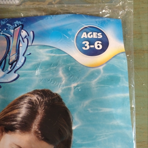 H2O Go kids inflatable armbands (2) for swimming. green. Ages 3 and up - Picture 3 of 6